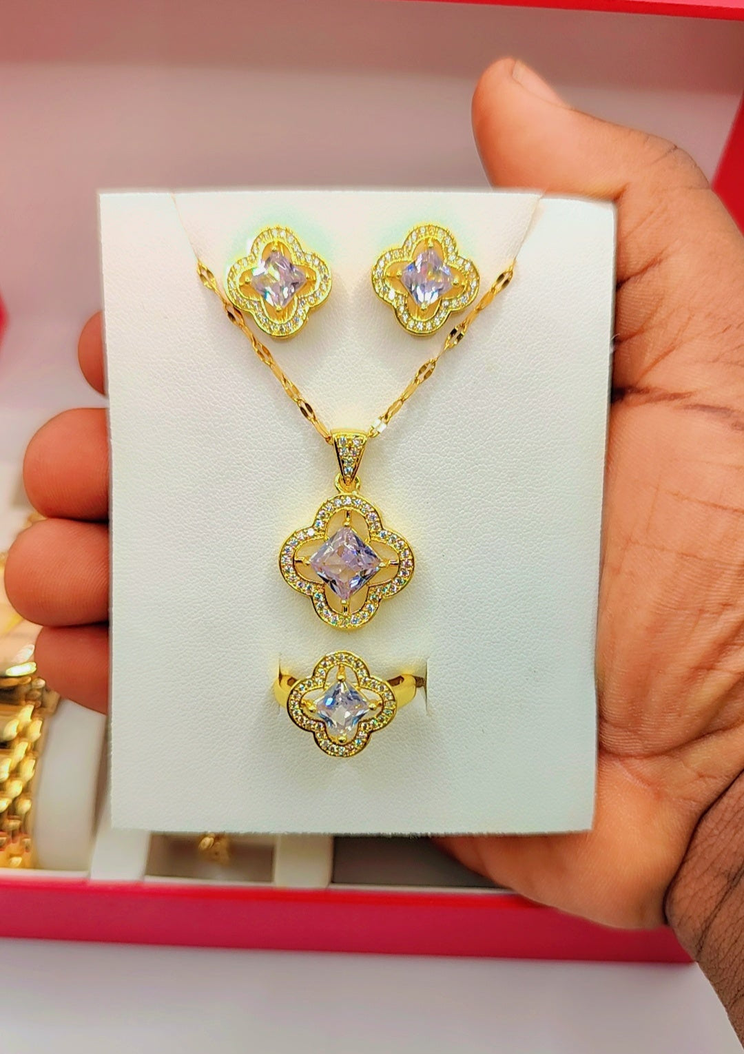 Coffret de bijoux de luxe pour femme aux motifs de croix