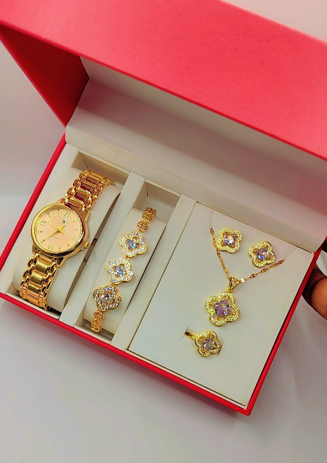 Coffret de bijoux de luxe pour femme aux motifs de croix