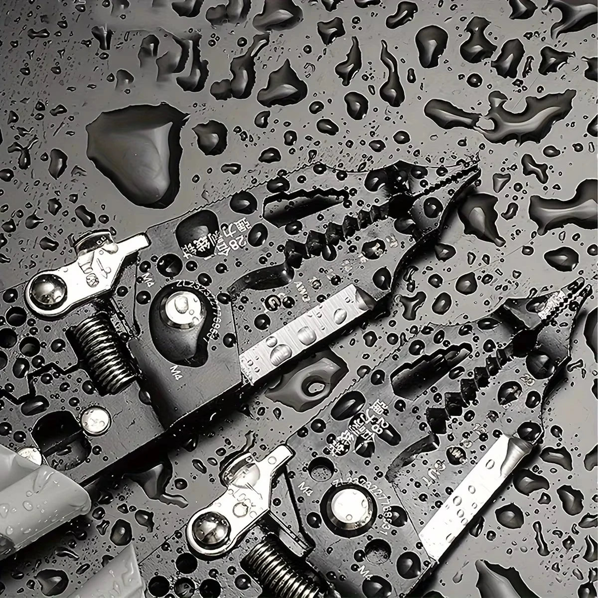 Pince Multifonctionnelle Professionnelle – L’outil qui fait tout !